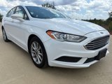 Used 2017 Ford Fusion SE image 3