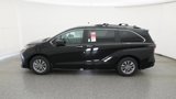 New 2025 Toyota Sienna XLE image 3