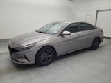 Used 2023 Hyundai Elantra SEL image 2