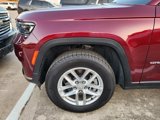 Used 2025 Jeep Grand Cherokee L Laredo image 6