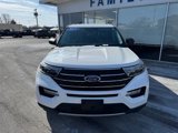 Used 2022 Ford Explorer XLT w/ Equipment Group 202A image 2