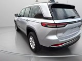 Used 2023 Jeep Grand Cherokee Laredo image 6