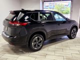 Used 2024 Nissan Rogue SV image 5