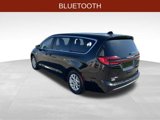 Used 2024 Chrysler Pacifica Touring-L image 5