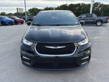 New 2025 Chrysler Pacifica Select image 2
