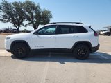 Used 2023 Jeep Cherokee Altitude Lux image 2