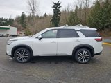 New 2025 Nissan Pathfinder Platinum image 2