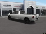 New 2025 RAM 2500 4x4 Crew Cab image 2