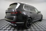 Used 2025 BMW X7 xDrive40i w/ Premium Package image 3