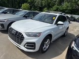 Used 2023 Audi Q5 2.0T Premium w/ Convenience Package image 3