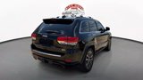 Used 2017 Jeep Grand Cherokee Overland w/ Jeep Active Safety Group image 5