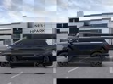 New 2025 Lincoln Navigator L Reserve image 3