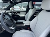 Used 2025 Mercedes-Benz GLC 300 4MATIC image 5
