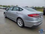 Used 2020 Ford Fusion SE image 3