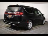 New 2025 Chrysler Pacifica Select image 2
