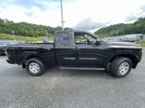 Used 2022 Nissan Frontier S w/ Technology Package image 2