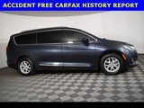 Used 2020 Chrysler Pacifica Touring-L image 5