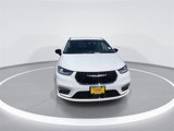 New 2024 Chrysler Pacifica Select image 3