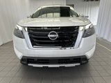 New 2025 Nissan Pathfinder Platinum image 2