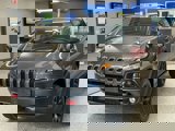 Used 2018 Jeep Cherokee Trailhawk image 3