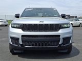Used 2023 Jeep Grand Cherokee L Laredo image 2