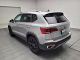 Used 2022 Volkswagen Taos SE image 5