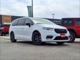 New 2025 Chrysler Pacifica Limited image 2