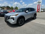 Used 2025 Nissan Rogue SV image 3