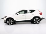 Used 2025 Volvo XC40 B5 Plus image 4