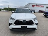 Certified 2023 Toyota Highlander Bronze Edition image 3