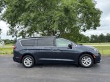 Used 2021 Chrysler Pacifica Touring-L w/ Uconnect Theater Family Group image 4