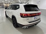 New 2025 Volkswagen Atlas Peak Edition SE image 6