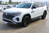 New 2026 Volkswagen Atlas Peak Edition image 3