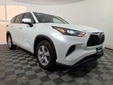 Used 2023 Toyota Highlander L image 4