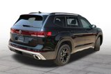 New 2025 Volkswagen Atlas Peak Edition SE image 3
