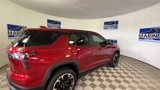 Used 2025 Chevrolet Equinox LT image 2