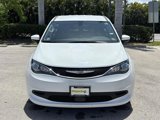 Used 2021 Chrysler Voyager LX image 2