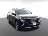 Used 2024 Volkswagen Atlas SE image 3