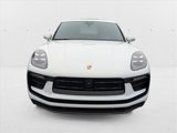 Certified 2025 Porsche Macan image 6