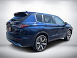 New 2025 Mitsubishi Outlander SE image 3