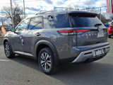 New 2025 Nissan Pathfinder SL image 3