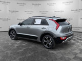 Used 2024 Kia Niro EX Touring image 3