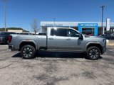 Used 2025 GMC Sierra 3500 Denali w/ Denali Reserve Package image 2