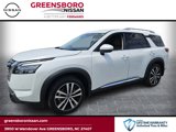 New 2025 Nissan Pathfinder Platinum image 3
