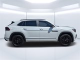 New 2025 Volkswagen Atlas Cross Sport SEL R-Line image 2