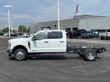 New 2026 Ford F350 4x4 Crew Cab DRW Super Duty image 2