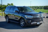 Used 2024 Ford Expedition Limited image 3