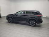 Used 2024 Nissan Rogue SV image 3