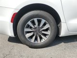 New 2025 Chrysler Pacifica Select image 5