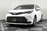 Used 2023 Toyota Sienna LE image 2